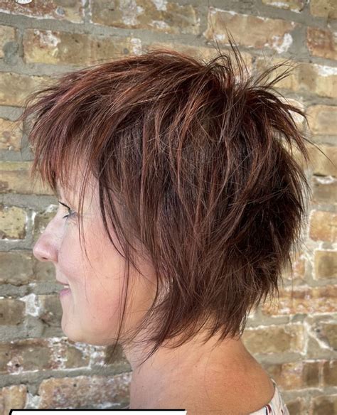 The coming year will favor messy short shag haircuts for women 22
