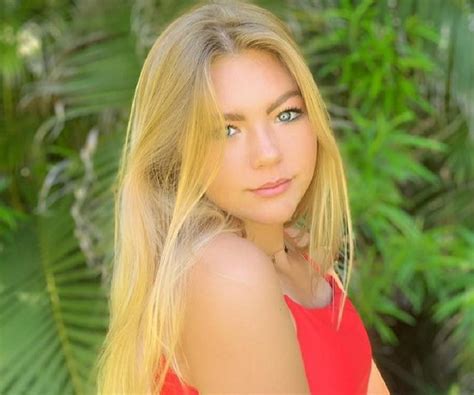 The Hailey Sigmond Scandal: The Price of Fame - vl732e4
