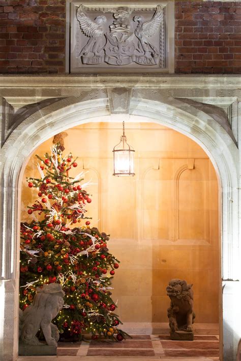 Transit Guide to Warren House Hotel in Kingston Upon Thames