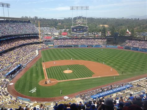 Dodger Stadium, Los Angeles Dodgers ballpark - Ballparks of Baseball