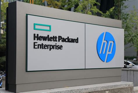 HPQ Swinging for Fifth-Straight Earnings Beat Tonight