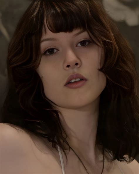 Little Robin (Model) Wiki, Age, Net Worth, Husband, Family, Videos & Photos