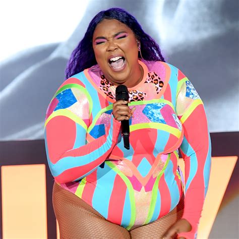 Lizzo, 36, Flaunts Her 'Little Waist' in a Black Two-Piece in New