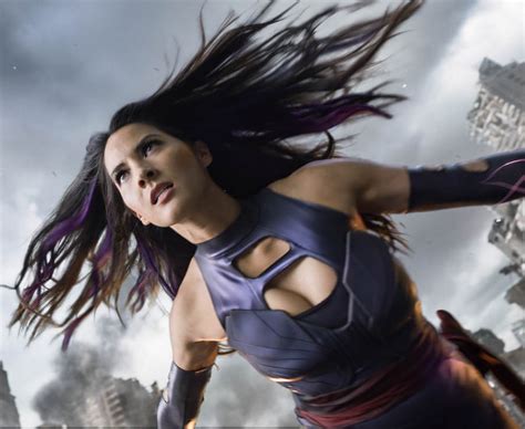 Hottest Female Superheroes - Daily Star