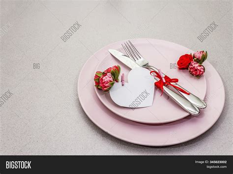 Romantic Table Setting Image & Photo (Free Trial) | Bigstock