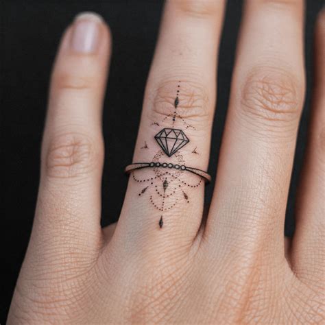 stunning wedding ring tattoo ideas   couple ring finger