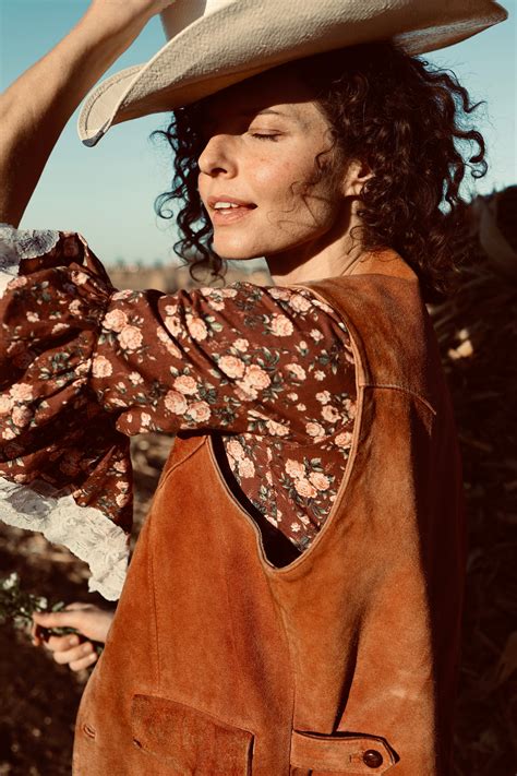 Ashley Newman - Iconic Focus - Top Modeling Agency in New York and Los