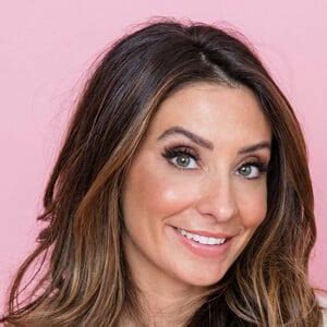 jaqi clements age family bio famous birthdays