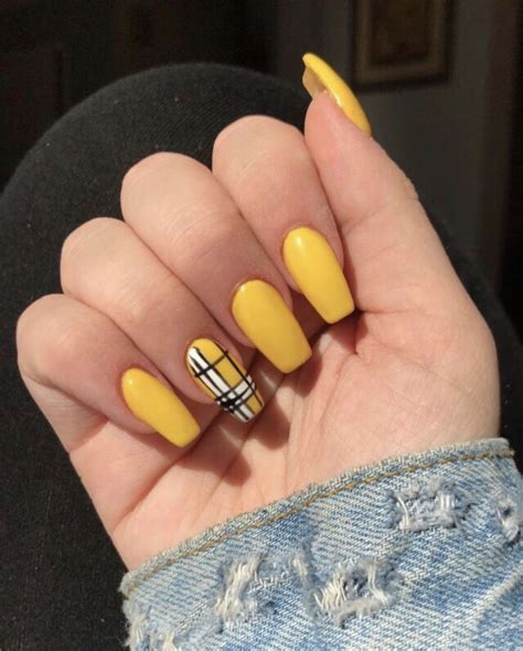 Black And Yellow Gel Nail Designs at Lachlan Legge blog