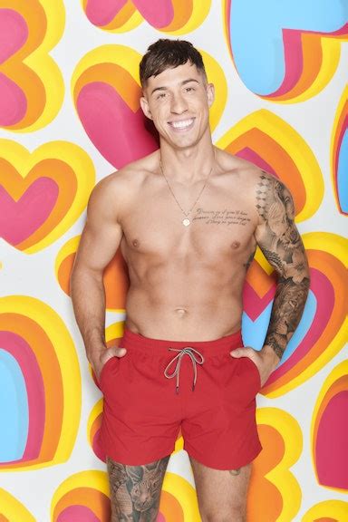 love islands connor durman  age job  split  sophie piper