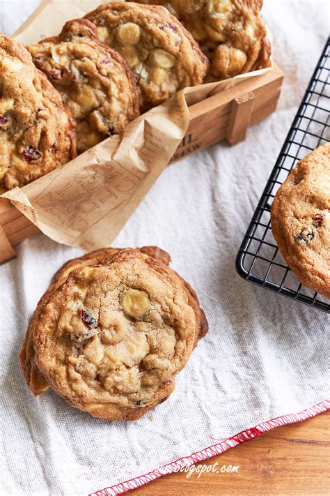 dailydelicious cranberry white chocolate macadamia nuts cookies