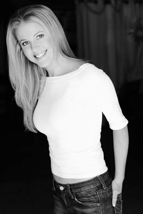 Chelan Simmons - Photos - IMDb