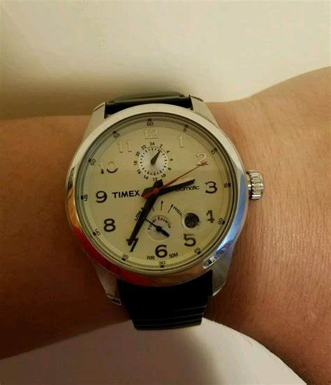 [identify] Timex Automatic : Watches