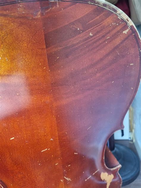 Chinese varnish? Ary France bow & Italian Violin? - The Pegbox