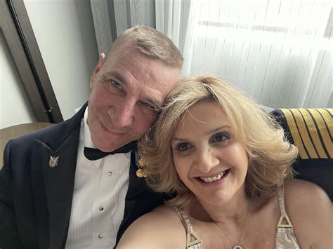 Artisans Gifts and Grind – woodworking and coffee