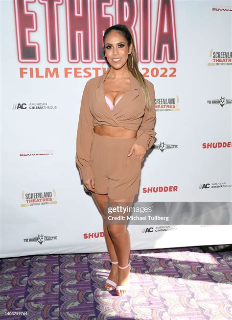 Gigi Saul Guerrero's feet