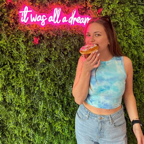 Lounge Livin' By Liz