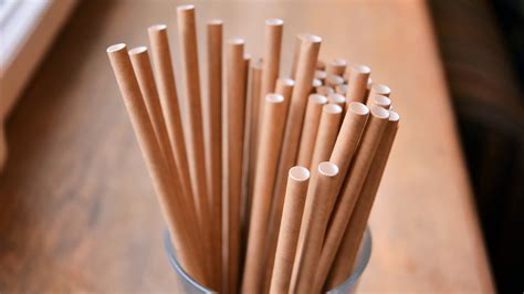 Why Your Drink Tastes Different Through A Straw