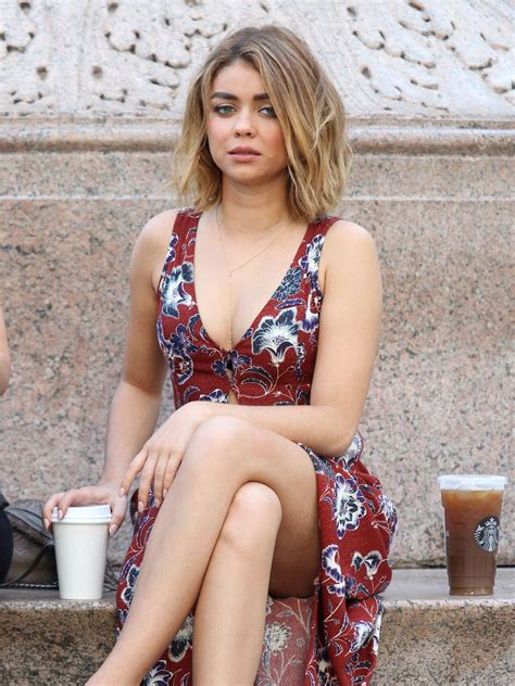 Sarah Hyland - 'Modern Family' Set in Los Angeles 8/25/2016 • CelebMafia