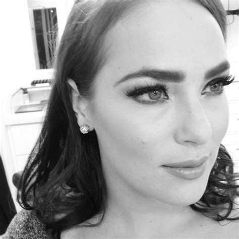 Chloe Wilde #behindthescenes #tiff14 | Makeup looks, Makeup, Pearl earrings