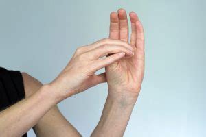 Best 5 Thumb Exercises for Thumb Stiffness - Virtual Hand Care