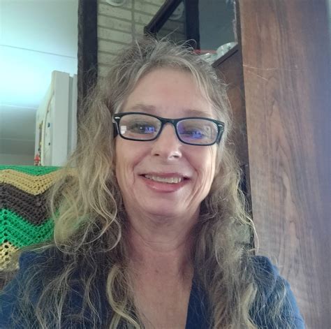 Renee Smith's Instagram, Twitter & Facebook on IDCrawl