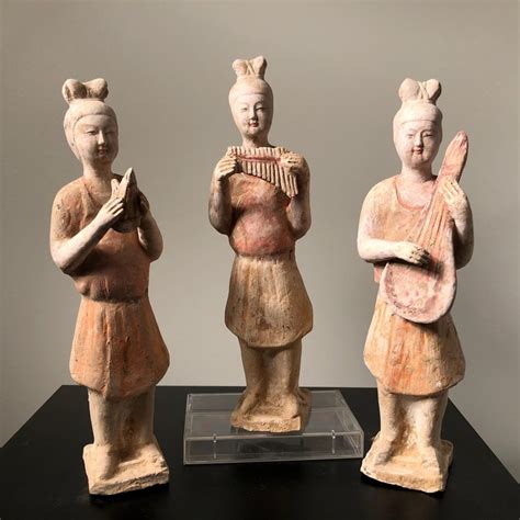 fine ancient chinese painted pottery musicians tang dynasty  ce