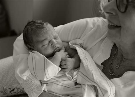 Evie Rose meets Nana. | Blogfinger