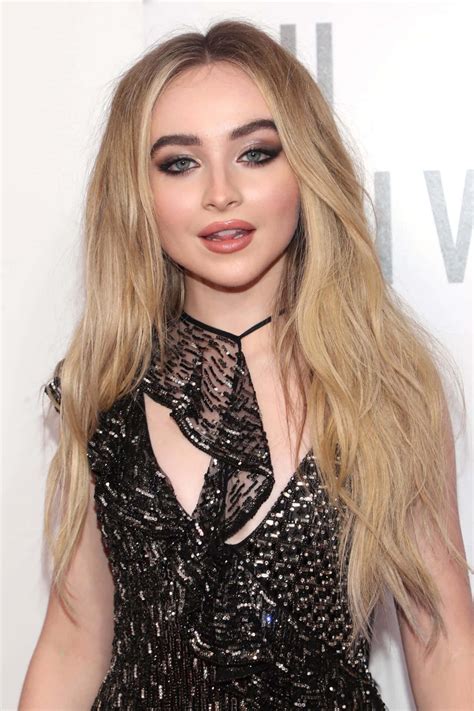 [100+] Fondos de fotos de Sabrina Carpenter | Wallpapers.com
