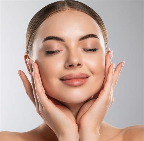 Facial Rejuvenation Trends in 2025: The Evolution of Timeless Beauty
