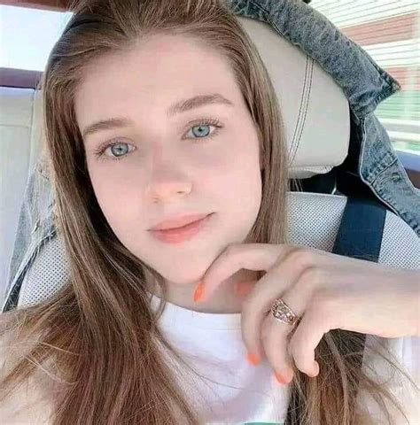 Is Lara Rose NSFW Really as Controversial as They Say? - 1vxfjea