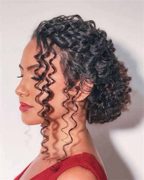 Coque Baixo Cabelo Cacheado - Coque baixo cacheado/ madrinha | Coque cabelo cacheado madrinha ...