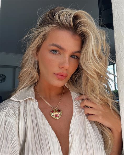 Stephanie Peterson | Vibes r on 🏼🌴 | Instagram