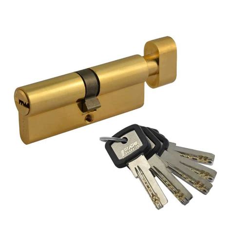 Прокручивается ключ в замке входной двери - lockservice.pro
