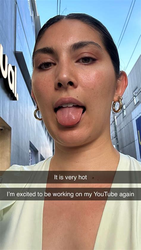 THE tongue compilation 🔥 : r/SydneeSoGoodman