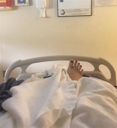 Sarah Beattie's feet