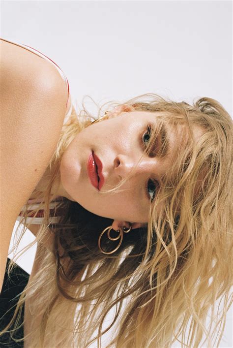 C-Heads Magazine - Magazine for photography, fashion, music & youth culture