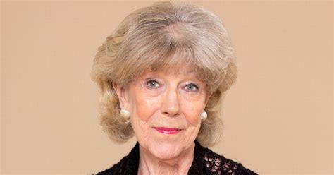 Coronation Street star Sue Nicholls teases shock axe after Stephen Reid