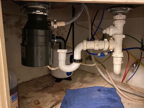 What’s wrong with the plumbing setup under this kitchen sink? - Home ...