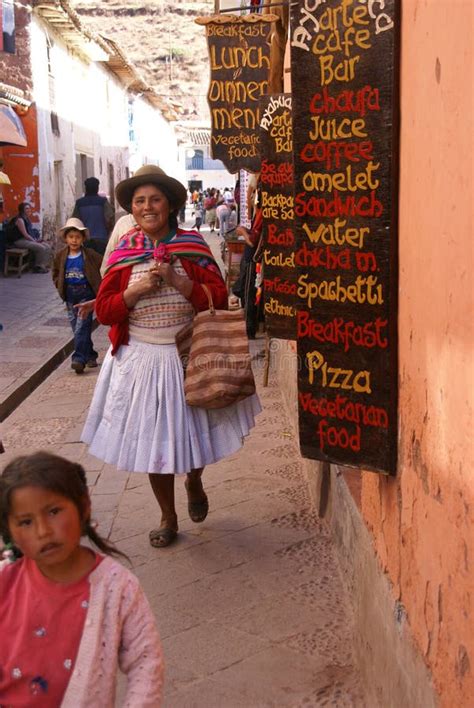 Quechua Indian Woman and Children Editorial Image - Image of indian ...