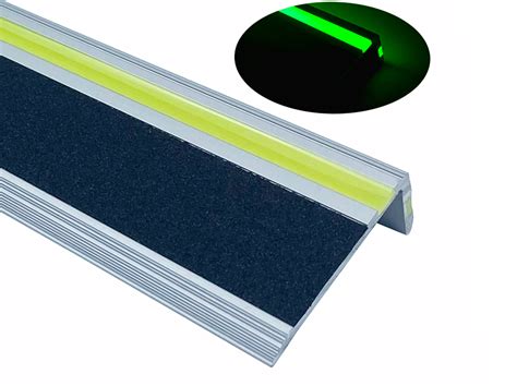 Custom Stair Step Tread Sharp Stair Edge Protection Step Nosing Non