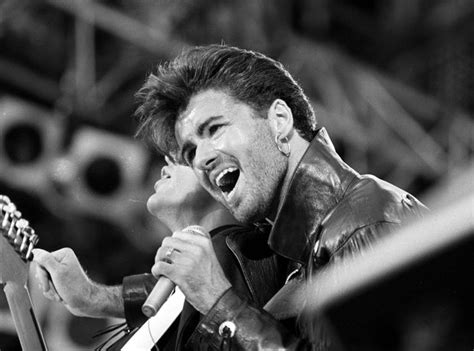 The Top 10 Best '80s Music Artists - Smooth