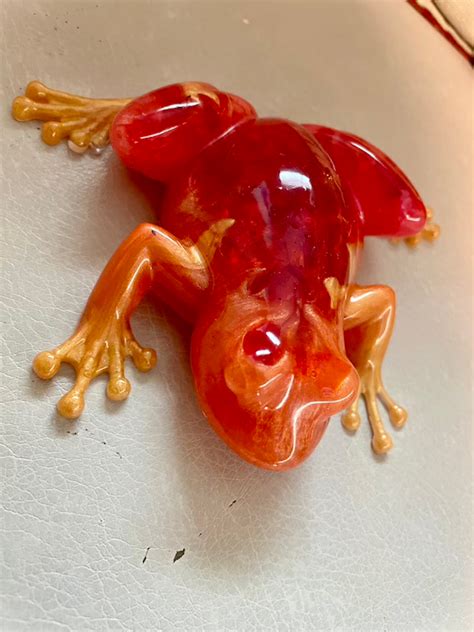 Decorative Frogs - Red, Orange | Cribbage King