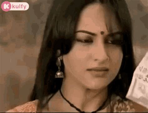 Lagta GIFs - Desi GIFs Collection | देसी GIFs দেশী GIFs தேசி GIFs देशी GIFs