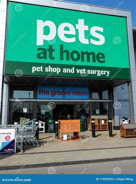 Pets at Home Brentford Store Services and Location 16