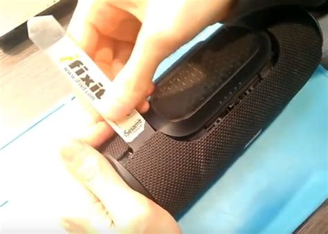 Как можно зарядить колонку jbl если сломан вход для зарядки или выпал ...