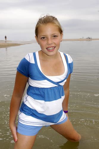 cousin shes  cute       modle amanda lynn