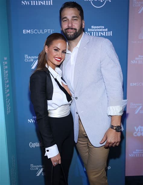 Model Haley Kalil vacations in Mexico after Matt Kalil split | New York