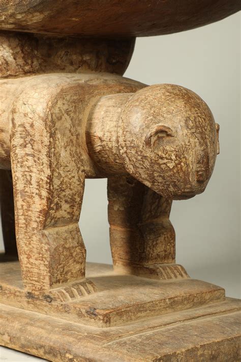 how old is ashanti 5