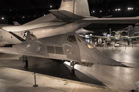 Lockheed F 117 Nighthawk Stealth Fighter ( Air Vanguard) 2